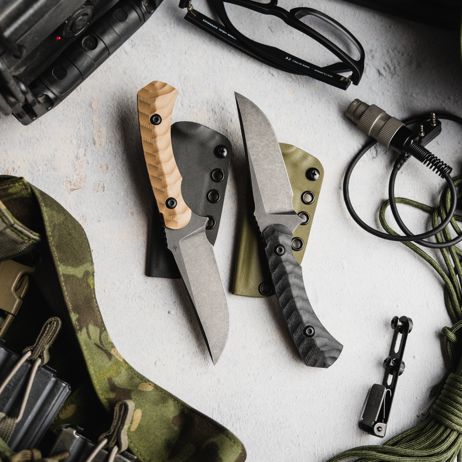 Phantom's Claw Drop point hunter knife high quality with hand stitched sheath