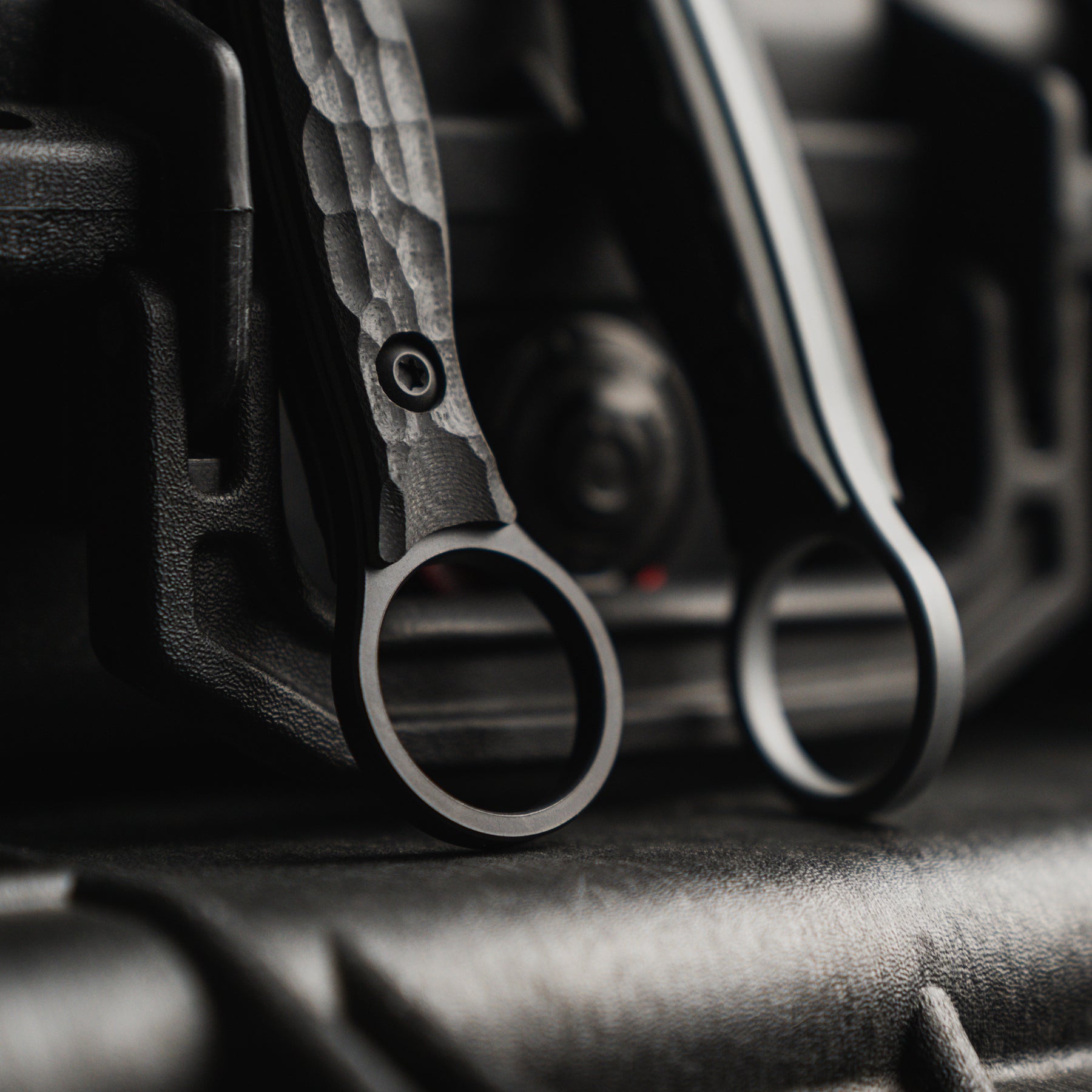 Serpent T - SOCOM Black | Toor Knives - 100% American Handmade Blades