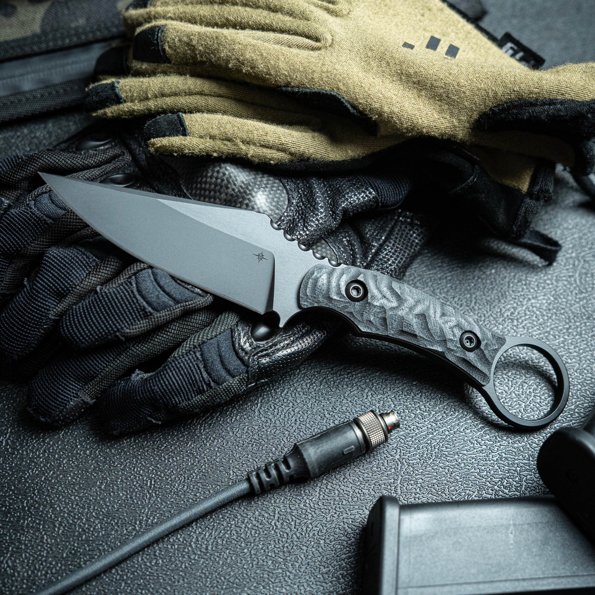 Vandal - SOCOM Black | Toor Knives - 100% American Handmade Blades